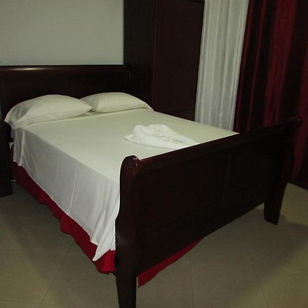Residencial Girassol, Lda Bed & Breakfast São Filipe Exterior foto